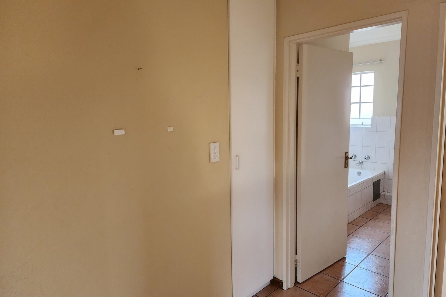 To Let 4 Bedroom Property for Rent in Cashan North West